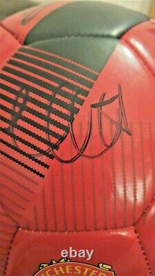 009 2018/2019 Signed Manchester United Football from the Club