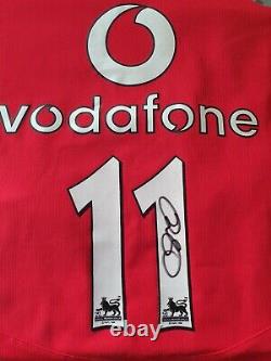 051 Ryan Giggs Signed Manchester United Shirt small 11 on front of shirt