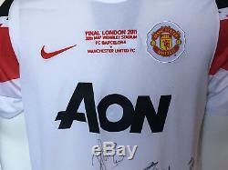 2011 Manchester United FC team signed jersey 14 auto Wembley Stadium Holo COA