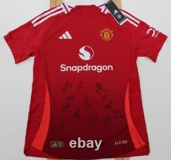 2024-25 Manchester United Women Home Shirt Squad Signed inc. Toone & Le Tissier