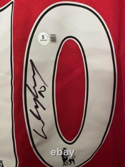 Authentic Wayne Rooney #10 Signed Man United Jersey (Beckett Certified)