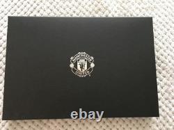 BRAND NEW- Manchester United Signed Full Team Home Shirt, Presentation Box & COA