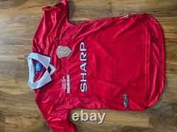 Beckham Signed Manchester United Home Shirt With COA Included