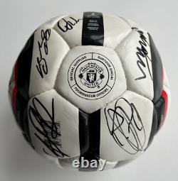 CERTIFIED MANCHESTER UNITED FOOTBALL. SIGNED BY 2005 2006 1st TEAM SQUAD