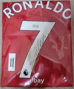 Cristiano Ronaldo Autographed Manchester United Jersey Authentic Beckett BAS