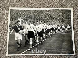 DUNCAN EDWARDS AUTOGRAPH And Collection, Signature Busby Babes Manchester United