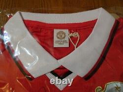 Denis Irwin 1999 UCL Final Signed Manchester United Shirt + authenticity cert