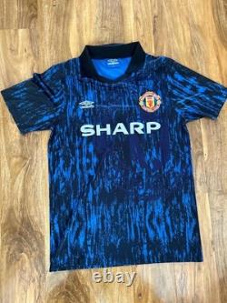 Eric Cantona signed Manchester United Away Shirt World Cup with COA included