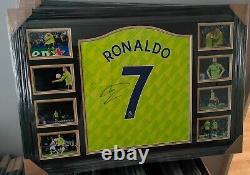 Framed Hand Signed Manchester United 2022/23 Name & Numbered Shirt 7 Ronaldo