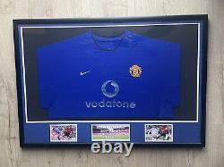 Framed Manchester United 2002/03 shirt signed by Roy Keane COA Large Frame