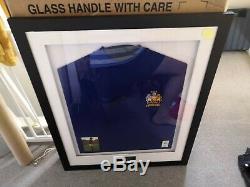 George Best Signed Manchester United Football Shirt. Certificate of Authenticity