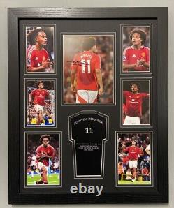 Hand Signed Joshua Zirkzee Manchester United Framed Display + Coa