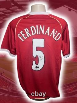 Hand Signed RIO FERDINAND Manchester United Retro Home Shirt Proof Hand Signed RIO FERDINAND Manchester United Retro Home Shirt Proof