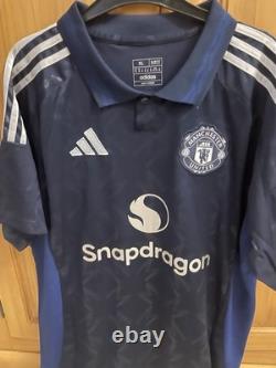 Harry Maguire Signed Shirt Jersey Manchester United Away Kit