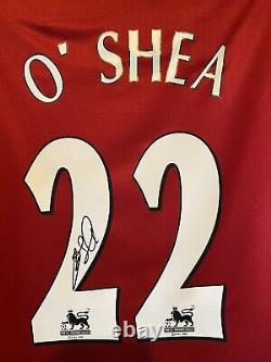 John O'Shea Signed Manchester United 2006/07 home shirt Comes with a COA