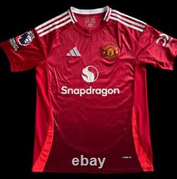 Kobbie Mainoo Genuine signed Manchester United home shirt Jersey proof +COA