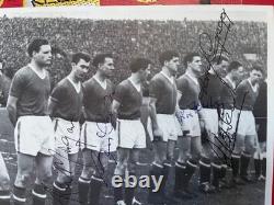MANCHESTER UNITED 1958 LAST LINE-UP SIGNED BY FIVE 7.5 x 5 inches PICTURE