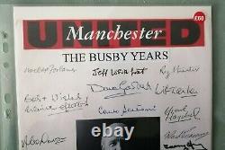 MANCHESTER UNITED A4 DISPLAY CONTAINING 19 MULTI PLAYERS SIGNATURES COA 50s-70s