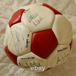 MANCHESTER UNITED SIGNED FOOTBALL ENTIRE 1983 CUP WINNING TEAM +5 others MAN UTD