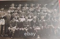 MANCHESTER UNITED Signed PHOTO 16 x 12 1968 EUROPEAN CUP FINAL SQUAD 12 Stars