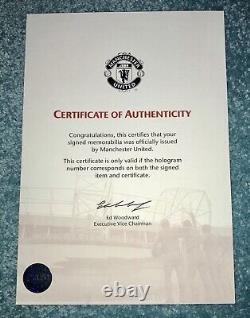 MUFC Hologram 023582 COA Manchester United 2012-13 PL Winners Squad Signed Ball