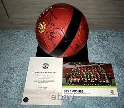 MUFC Hologram 023582 COA Manchester United 2012-13 PL Winners Squad Signed Ball