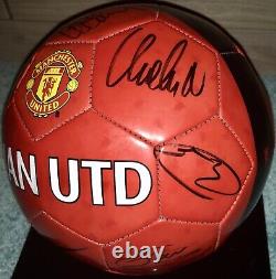 MUFC Hologram 023582 COA Manchester United 2012-13 PL Winners Squad Signed Ball