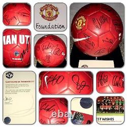 MUFC Hologram COA 2012-2013 Manchester United Squad Signed Ball x16 Inc. Rooney