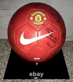 MUFC Hologram COA 2012-2013 Manchester United Squad Signed Ball x16 Inc. Rooney