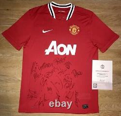 MUFC Hologram COA, Manchester United 2011-2012 Squad Signed Shirt