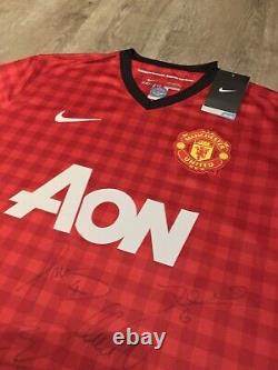 MUFC Hologram MU1A19926J COA, Manchester United 2012-2013 Squad Signed Shirt