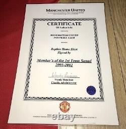 MUFC Official Hologram COA, Manchester United 2001-2002 Squad Signed Shirt