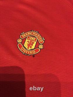 MUFC Official Hologram COA, Manchester United 2001-2002 Squad Signed Shirt