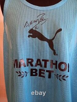 Manchester City Worn Training Marathon Bet Bib Signed Sergio Kun Aguero