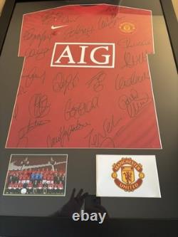 Manchester United 07/07 Squad Signed Shirt 07/08 incl Ronaldo