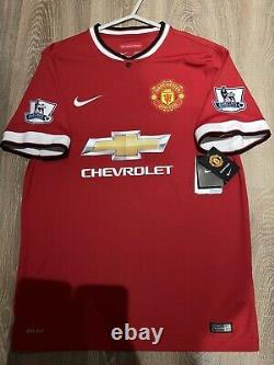 Manchester United 14/15 Home Shirt Brand New Adults(l) Signed By 21 Herrera