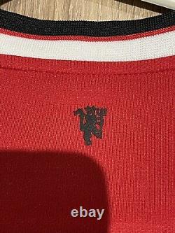 Manchester United 14/15 Home Shirt Brand New Adults(l) Signed By 21 Herrera