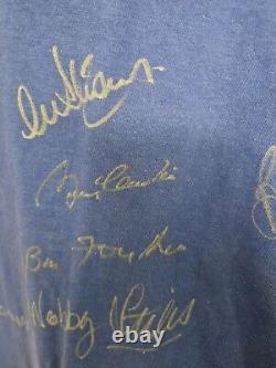 Manchester United 1968 European Cup Final Football Shirt Signed by 9 Charlton