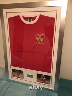 Manchester United 1970s Retro Shirt Signed by Denis Law
