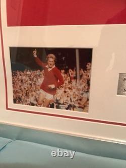 Manchester United 1970s Retro Shirt Signed by Denis Law