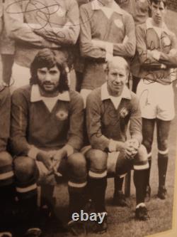 Manchester United 1972/73 SIGNED 14 x 12 MOUNTED & FRAMEDx 17 Stunning Rare