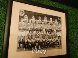Manchester United 1972/73 SIGNED 14 x 12 MOUNTED & FRAMEDx 17 Stunning Rare