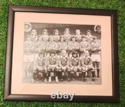Manchester United 1972/73 SIGNED 14 x 12 MOUNTED & FRAMEDx 17 Stunning Rare
