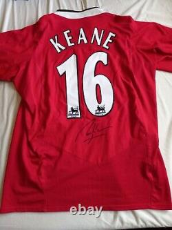Manchester United 2004 Number 16 Home Shirt Signed Roy Keane
