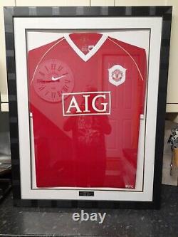 Manchester United 2006/2007 Signed Framed Shirt with Coa on back size as pics