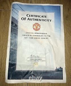 Manchester United 2006-2007 Squad Signed Shirt with Certificate Of Authenticity