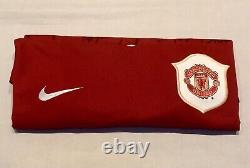 Manchester United 2006-2007 Squad Signed Shirt with Certificate Of Authenticity