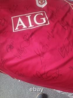 Manchester United 2007 1st team Signed Shirt Certificate of Authenticity