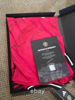 Manchester United 2025/26 Multi Signed Home Shirt including Bruno, Casemiro