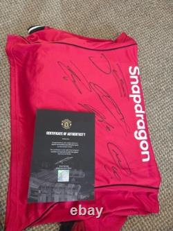 Manchester United 2025/26 Multi Signed Home Shirt including Bruno, Casemiro